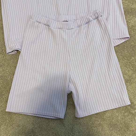 Lavender Missguided Set- bike short and oversized tee - Picture 2 of 4